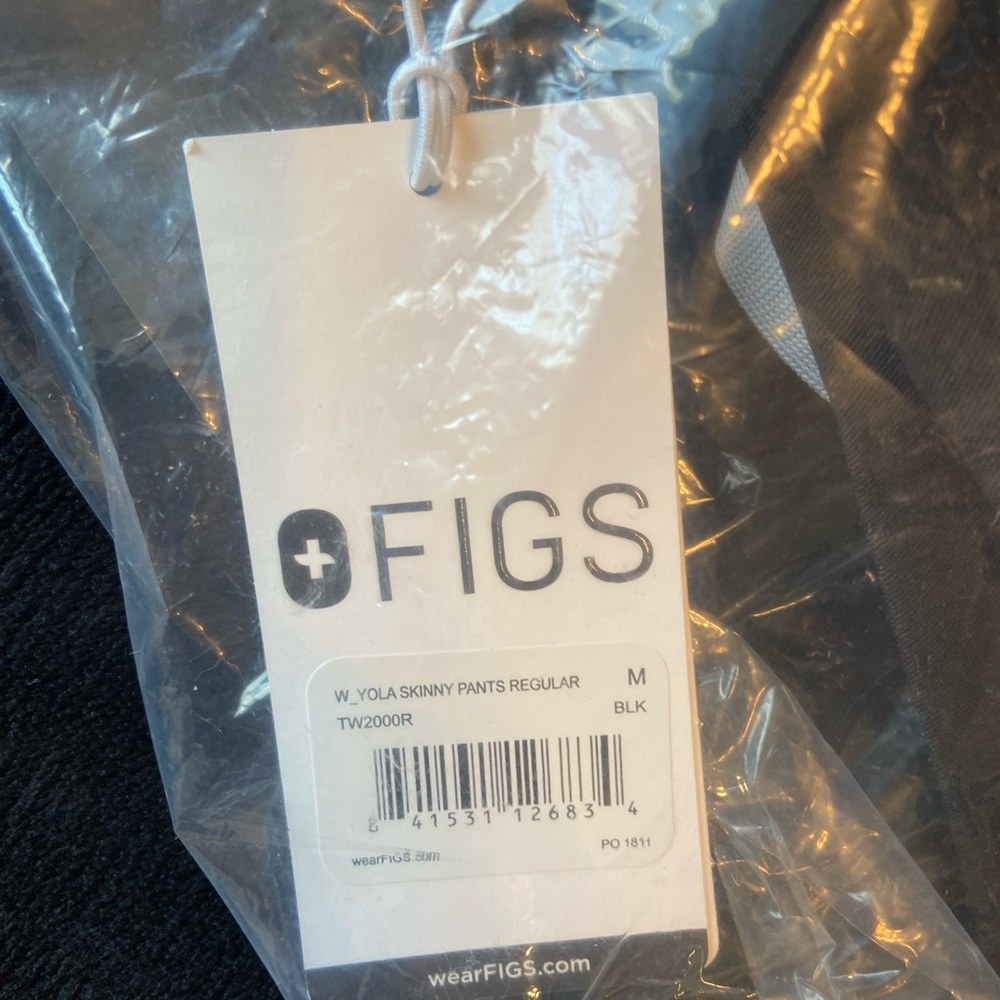 Figs Black Yola Skinny Pant